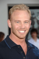 アイアン ジーリング Ian Ziering について 映画データベース Allcinema